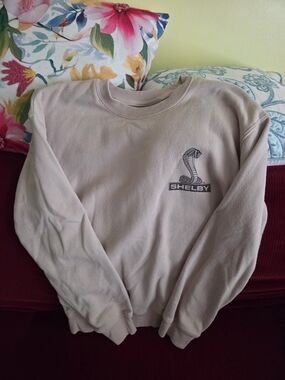 Shelby Crewneck Sweatshirt in Light Tan Size S